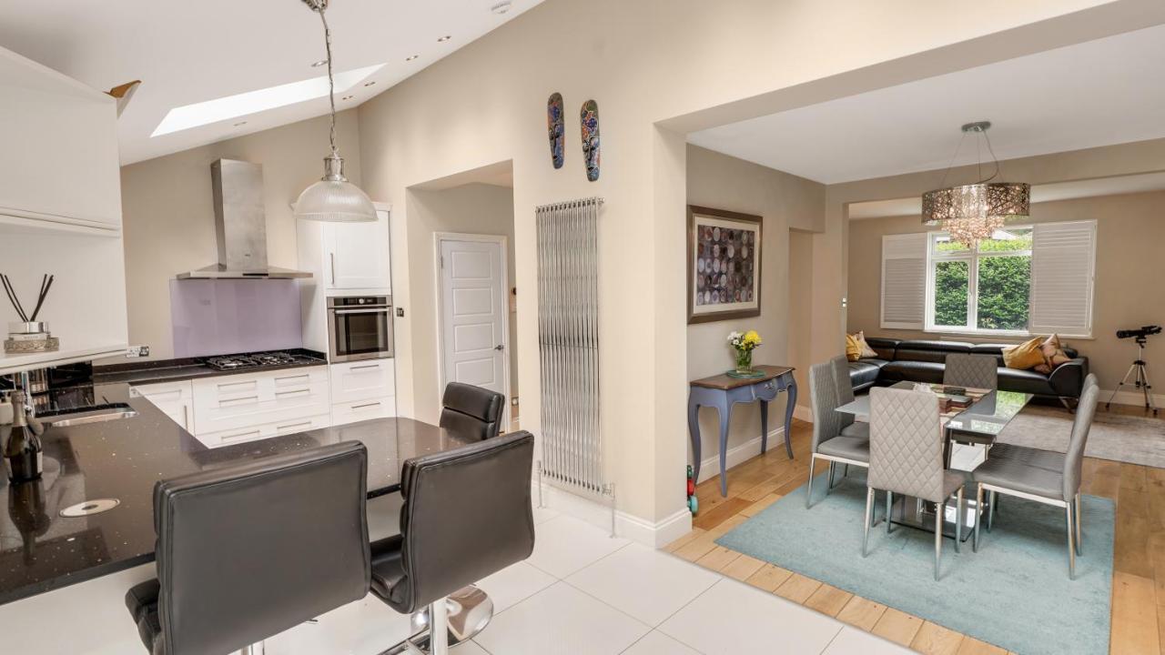 לונדון Cosy Luxurious Family Home מראה חיצוני תמונה